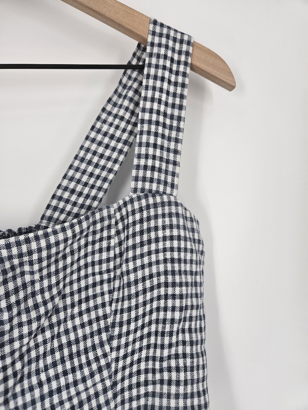 Reformation Gray White Linen Gingham Plaid Cropped Top - Picture 3 of 9